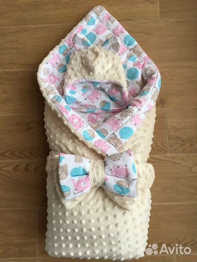 Новый Комплект на выписку весна/осень - 4 предмета