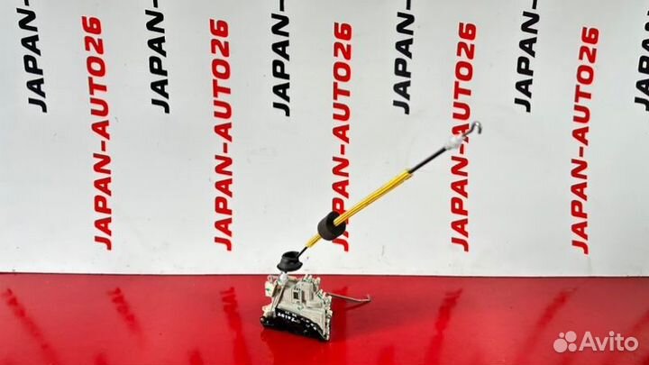 Замок двери задний правый Audi A6 C6 2.8 ccea 2010