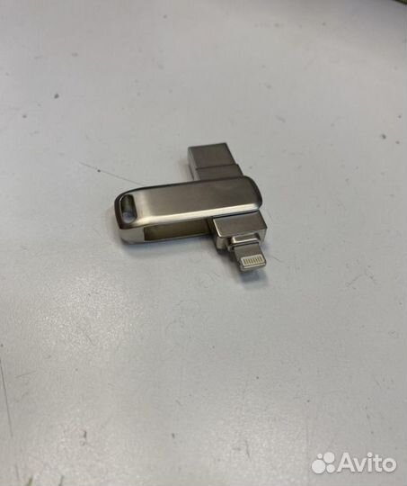 Usb флешка для iPhone на 1 TB