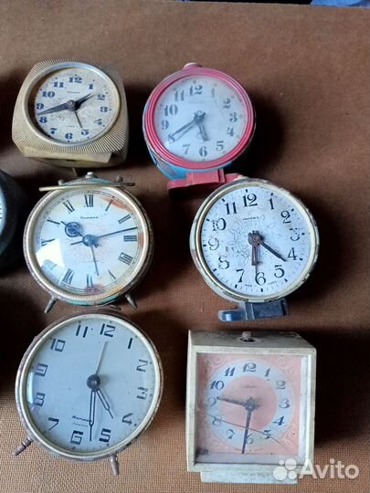 Часы будильник СССР