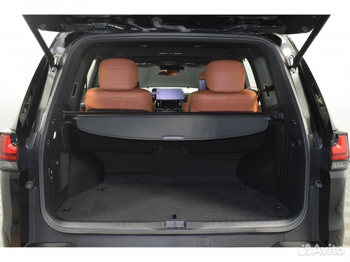 Lexus LX 3.5 AT, 2022