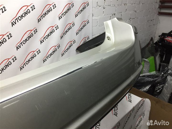 Бампер задний Toyota Avensis AZT250 1azfse 2004