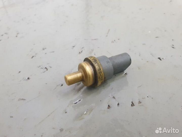 Датчик температуры охлаждающей жидкости Audi Q7