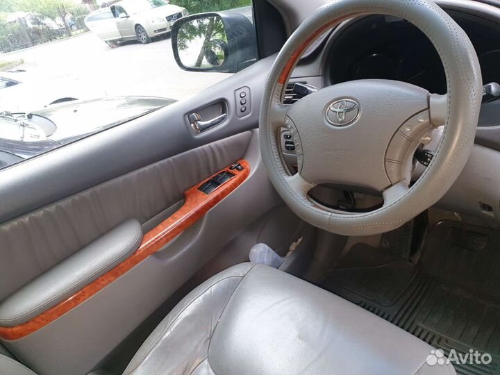 Toyota Sienna, 2007
