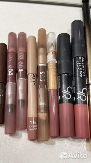 Косметика набором (карандаши)