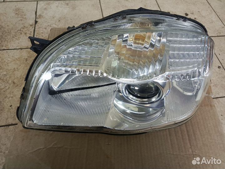 Фара передняя левая Chevrolet Niva