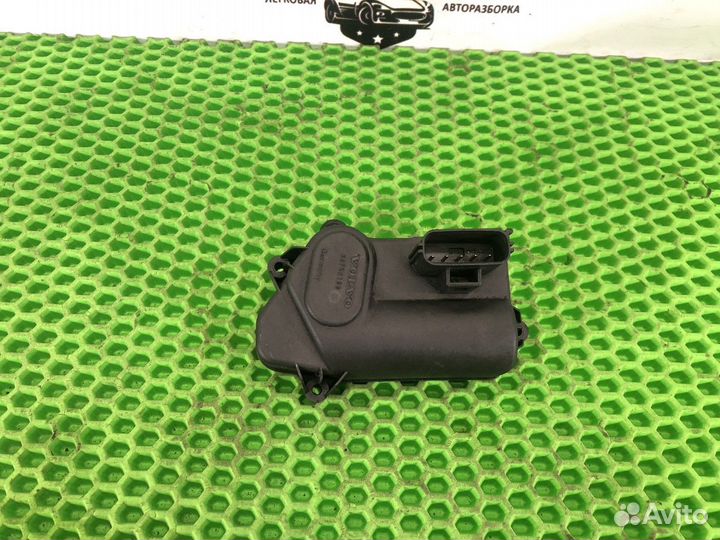 Моторчик привода заслонок впускного коллектора