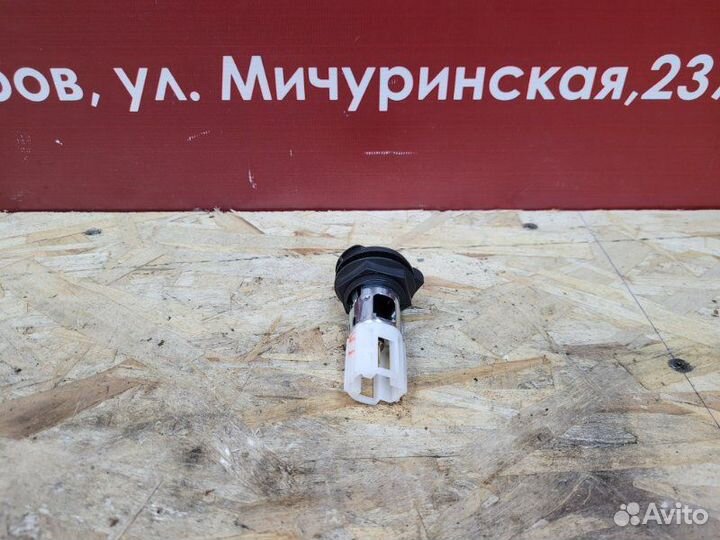 Розетка Skoda Rapid