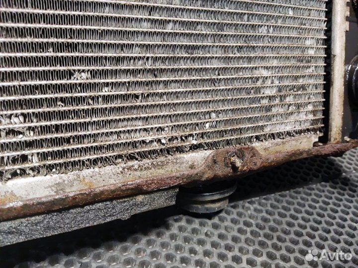 Радиатор охлаждения двигателя Lexus Rx 350