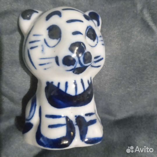 Тигрёнок гжель