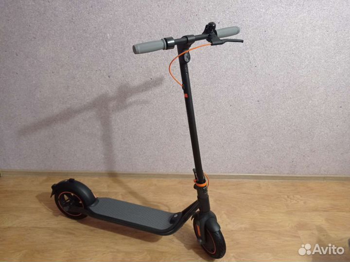 Электросамокат Ninebot Kickscooter F40