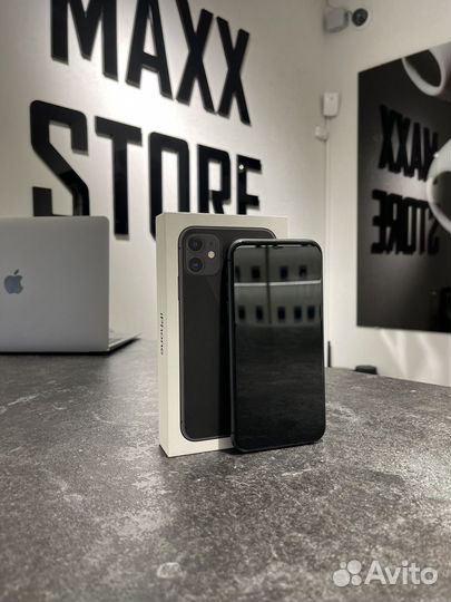 iPhone 11, 64 ГБ