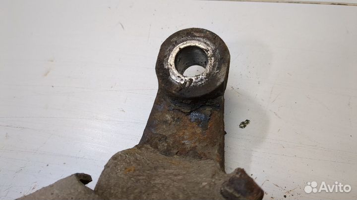 Рычаг подвески правый передний Toyota Land Cruiser Prado (90)