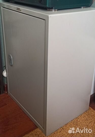 Продам сейф