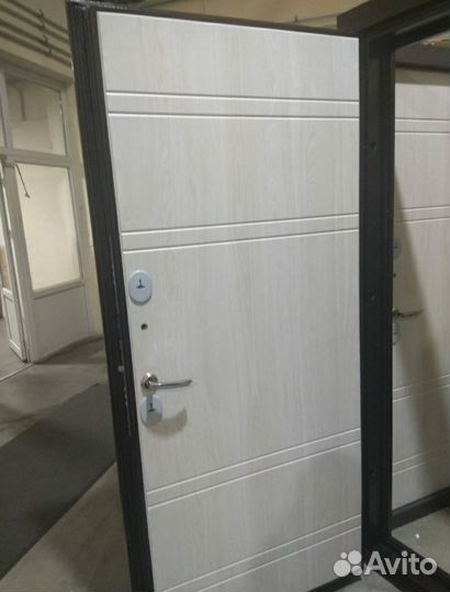 Дверь входная с Терморазрывом