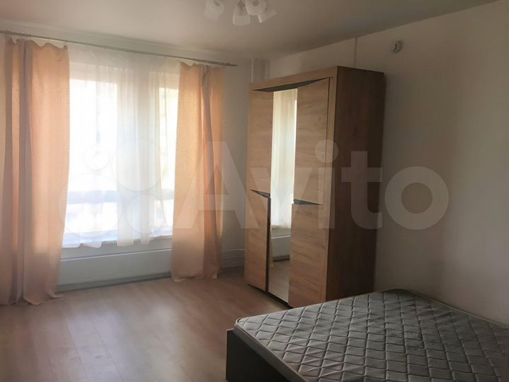 2-к. квартира, 65 м², 23/33 эт.