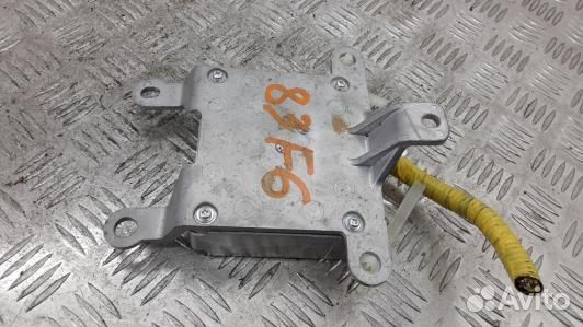 Блок управления airbag subaru tribeca B9 (83F06OQ0