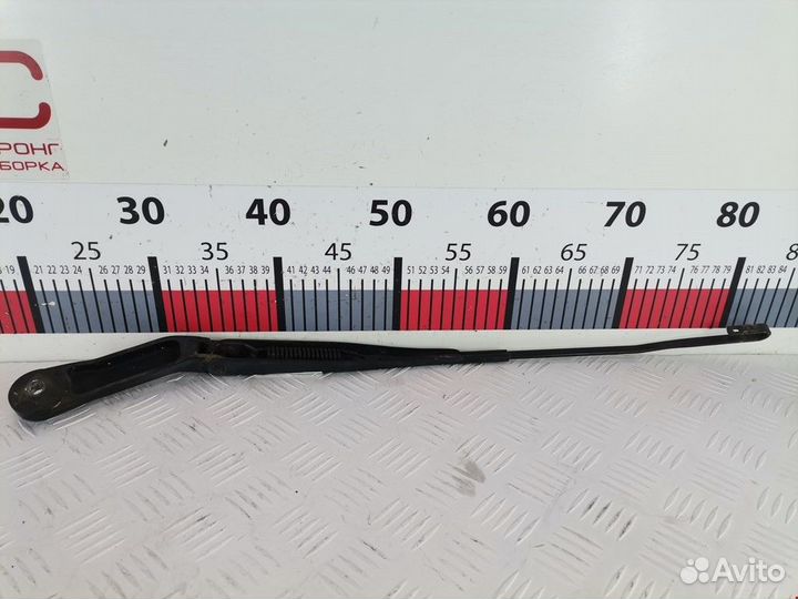 Щеткодержатель (поводок стеклоочистителя, дворник)