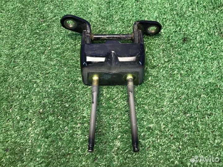 Петля двери задняя правая Infiniti Fx35 S50 3.5