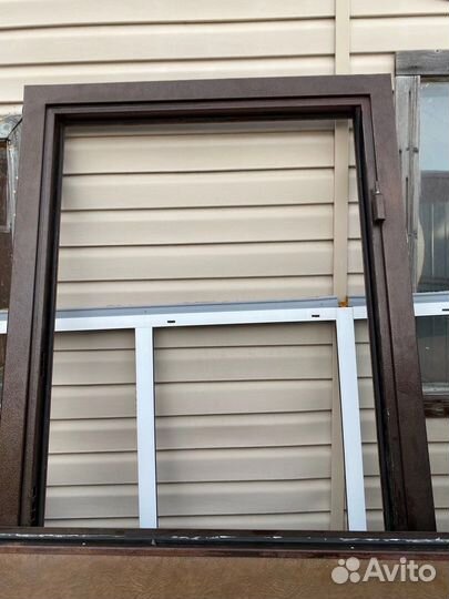 Дверь входная металлическая