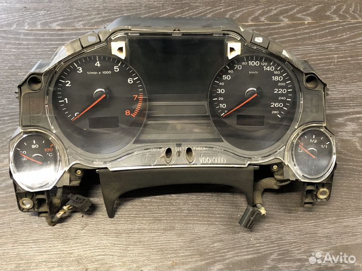 Панель приборов Audi A8 D3 2003-2010 4E0920930L