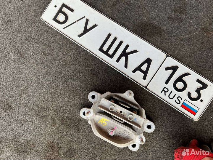 Подушка кпп Audi A5 8T