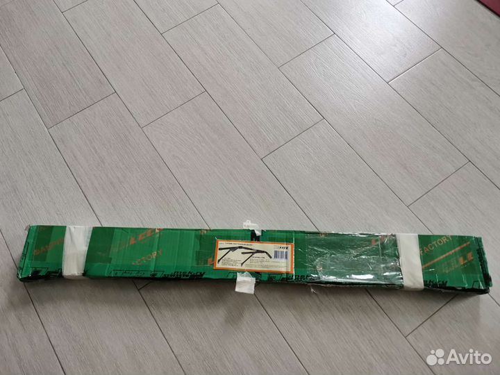 Турник настенный