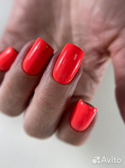 Маникюр и педикюр