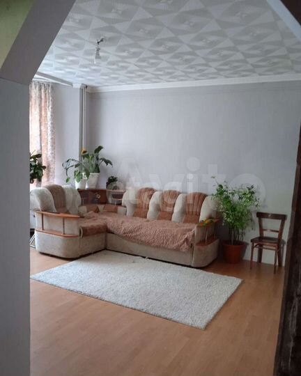 3-к. квартира, 74,8 м², 1/3 эт.