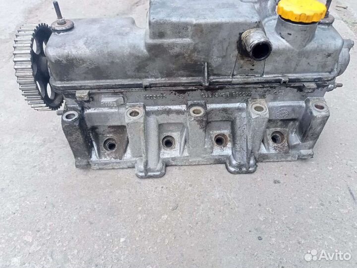 Головка двиготеля