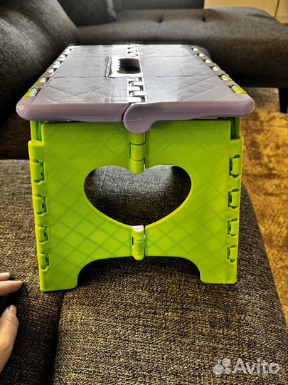 Стульчик детский складной пластмассовый