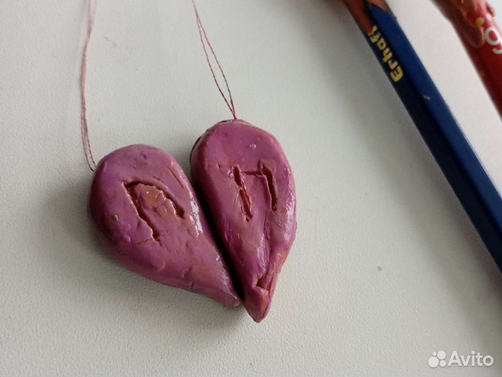 Поделки из глины. Кулоны, нос, поделки