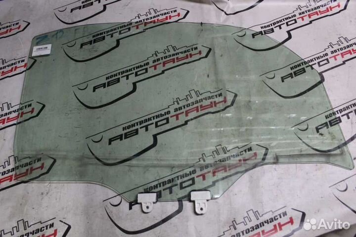 Стекло двери nissan cube NZ12 Z12 F R