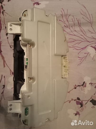 Панель приборов Toyota Highlander MCU25 1MZ-FE