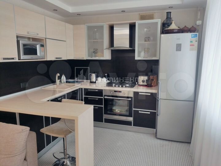 3-к. квартира, 80 м², 6/10 эт.