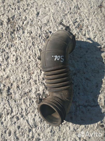 Hyundai solaris патрубок воздушного фильтра