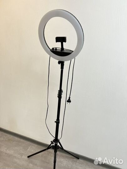Кольцевая лампа профессиональная