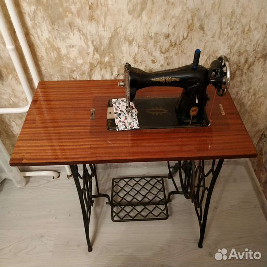 Швейная машинка подольск 142