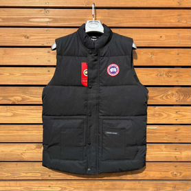 Жилетка безрукавка Canada Goose