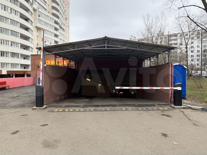 Машиноместо, 12 м²