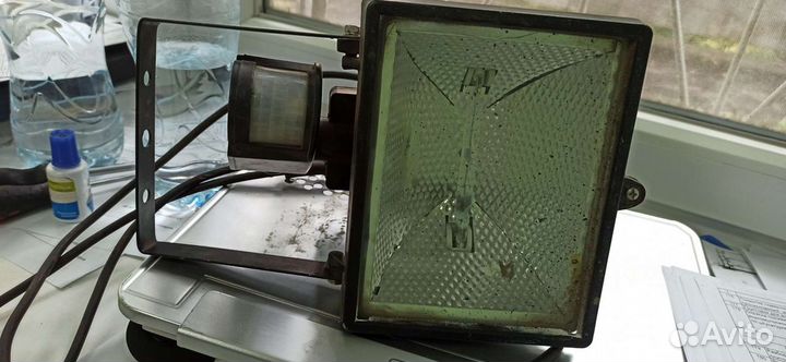 Прожектор с датчиком движения