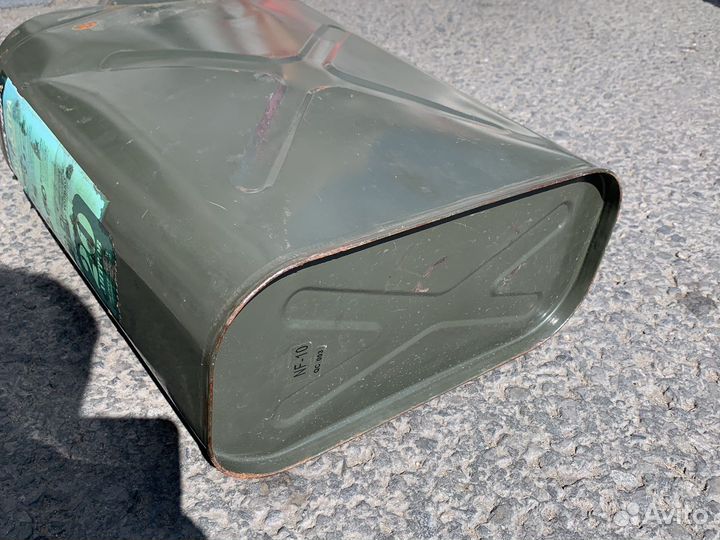 Канистра 20 литров железная