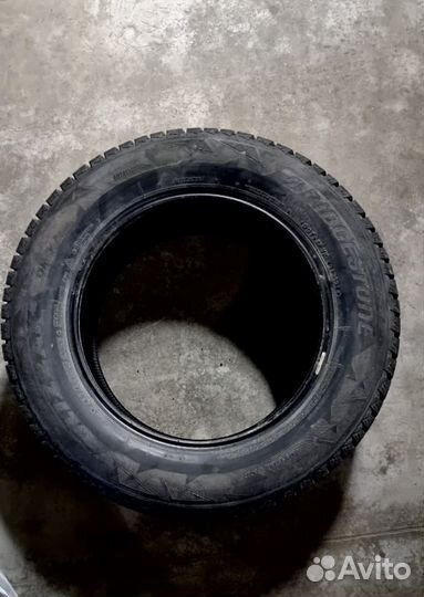 Bridgestone Blizzak DM-V2 235/65 R18