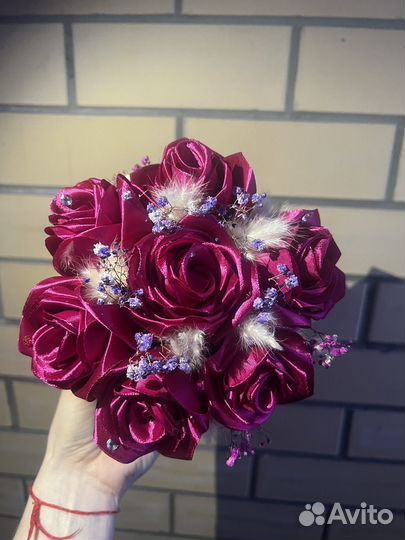 Букет роз из атласных лент