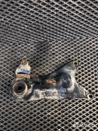 Крепление амортизатора 139QMB R12