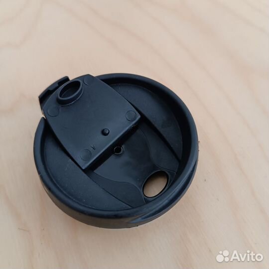 Стакан керамический с крышкой