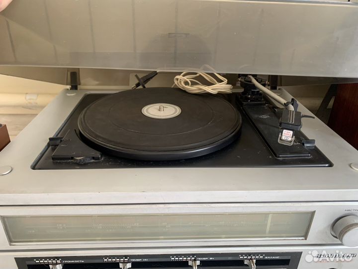 Радиола транзисторная стерео 