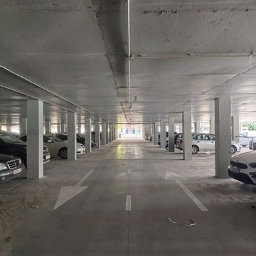 Машиноместо, 12 м²