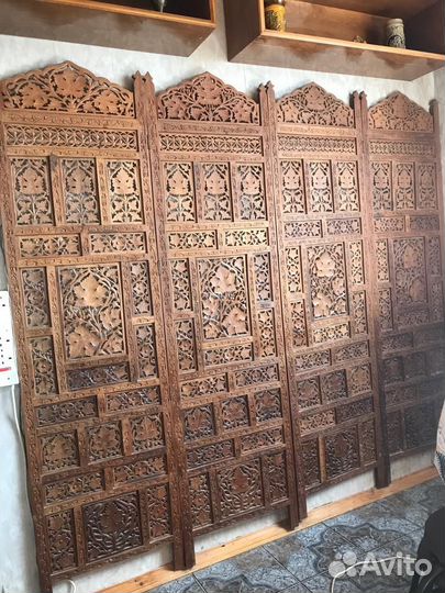 Ширма ручной работы из красного дерева