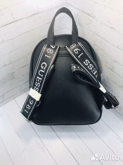 Рюкзак женский Guess новый
